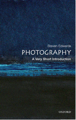 VERY SHORT INTRODUCTIONS : PHOTOGRAPHY PB A FORMAT