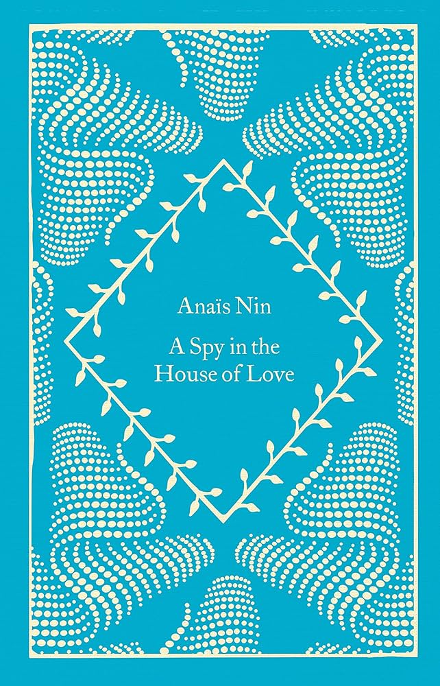 PENGUIN CLASSICS LITTLE CLOTHBOUND : A SPY IN THE HOUSE OF LOVE